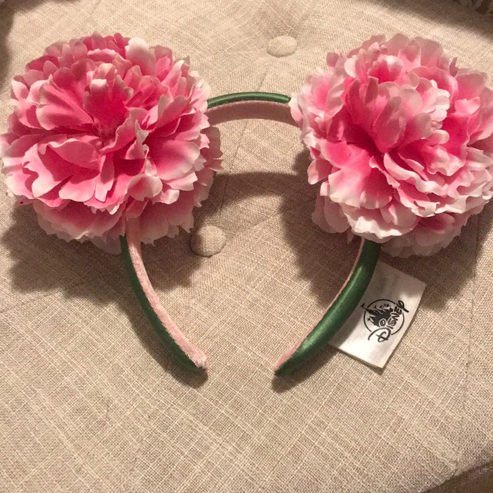 Disney flower ears!🌸